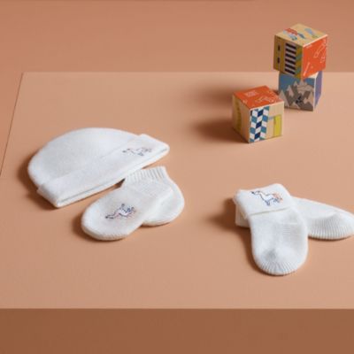 Hermes ベビーソックスセット ギフトボックス付き 103504M 01_worn_2